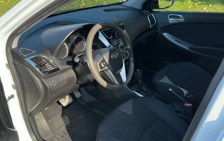 Hyundai Solaris II рестайлинг, 2015 год, 980 000 рублей, 5 фотография