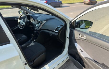 Hyundai Solaris II рестайлинг, 2015 год, 980 000 рублей, 13 фотография