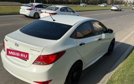 Hyundai Solaris II рестайлинг, 2015 год, 980 000 рублей, 10 фотография