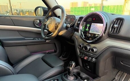 MINI Countryman II (F60), 2022 год, 1 850 000 рублей, 13 фотография