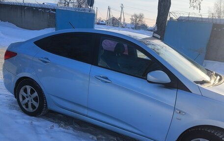Hyundai Solaris II рестайлинг, 2011 год, 575 000 рублей, 20 фотография