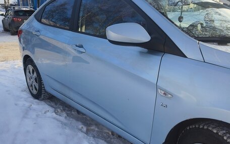 Hyundai Solaris II рестайлинг, 2011 год, 575 000 рублей, 27 фотография