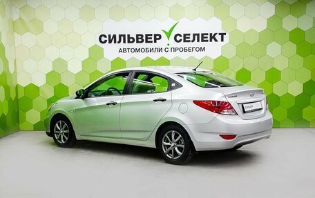 Hyundai Solaris II рестайлинг, 2012 год, 600 000 рублей, 6 фотография