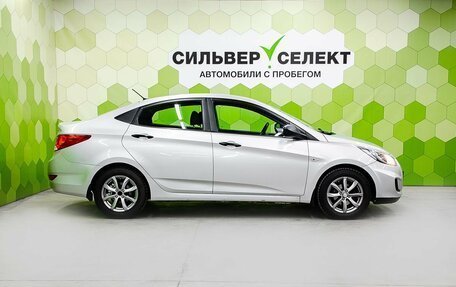 Hyundai Solaris II рестайлинг, 2012 год, 600 000 рублей, 8 фотография
