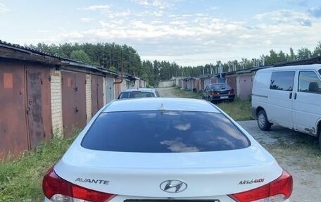 Hyundai Avante, 2011 год, 750 000 рублей, 10 фотография