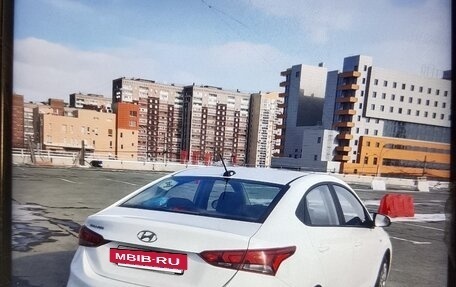 Hyundai Solaris II рестайлинг, 2019 год, 1 300 000 рублей, 4 фотография