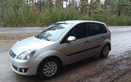 Ford Fiesta, 2008 год, 290 000 рублей, 4 фотография