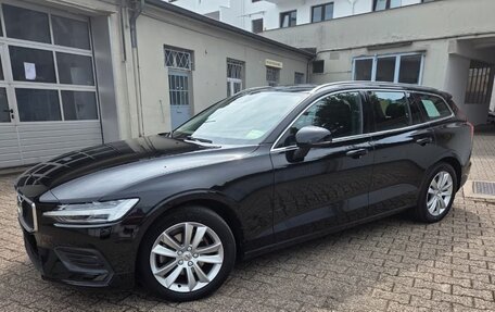 Volvo V60 II, 2020 год, 3 фотография