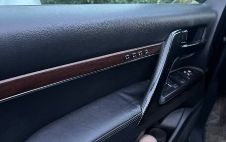 Toyota Land Cruiser 200, 2015 год, 5 900 000 рублей, 2 фотография