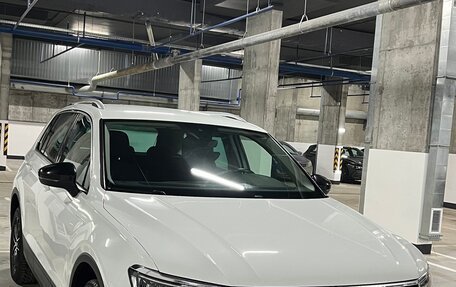 Volkswagen Tiguan II, 2019 год, 2 800 000 рублей, 25 фотография