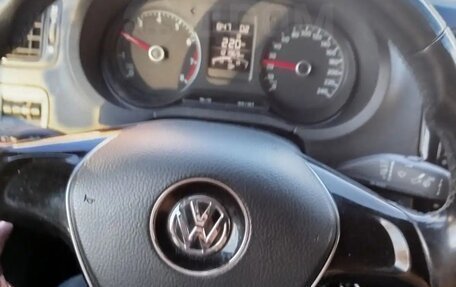 Volkswagen Polo VI (EU Market), 2017 год, 1 300 000 рублей, 2 фотография