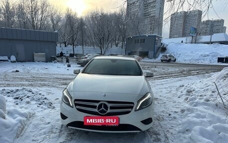 Mercedes-Benz A-Класс, 2015 год, 1 850 000 рублей, 11 фотография