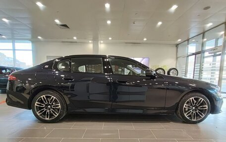 BMW 5 серия, 2025 год, 8 650 000 рублей, 5 фотография