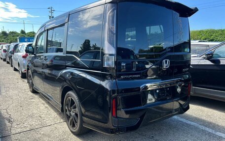 Honda Stepwgn IV, 2019 год, 2 650 000 рублей, 3 фотография