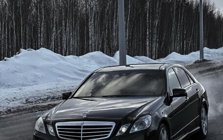 Mercedes-Benz E-Класс, 2012 год, 1 700 000 рублей, 10 фотография