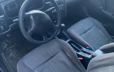 Nissan Primera II рестайлинг, 1997 год, 85 000 рублей, 3 фотография