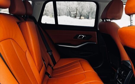 BMW 3 серия, 2019 год, 3 350 000 рублей, 16 фотография