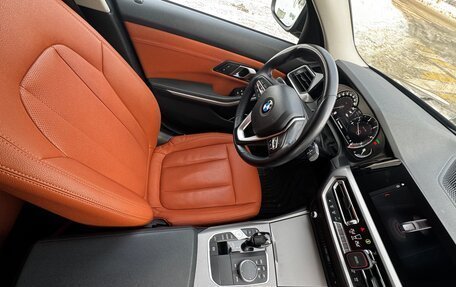 BMW 3 серия, 2019 год, 3 350 000 рублей, 21 фотография