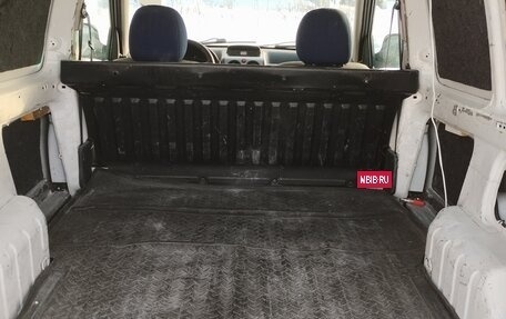 Peugeot Partner II рестайлинг 2, 2010 год, 500 000 рублей, 8 фотография