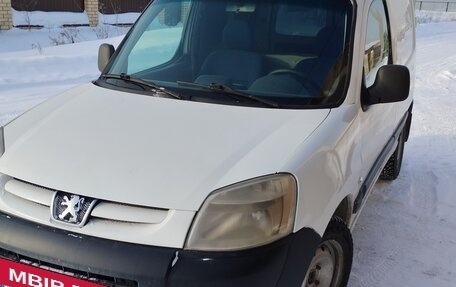 Peugeot Partner II рестайлинг 2, 2010 год, 500 000 рублей, 2 фотография