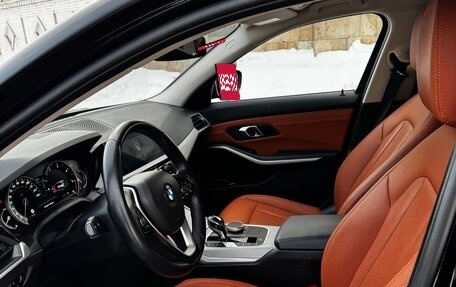 BMW 3 серия, 2019 год, 3 350 000 рублей, 24 фотография