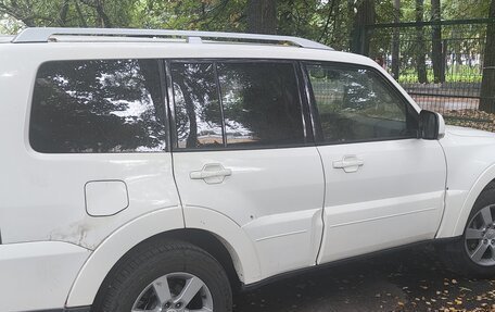 Mitsubishi Pajero IV, 2007 год, 1 849 999 рублей, 13 фотография