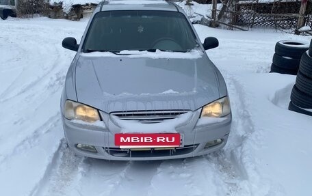 Hyundai Accent II, 2004 год, 265 000 рублей, 2 фотография