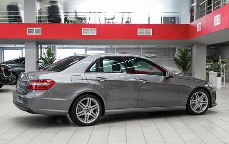 Mercedes-Benz E-Класс, 2012 год, 1 550 000 рублей, 2 фотография