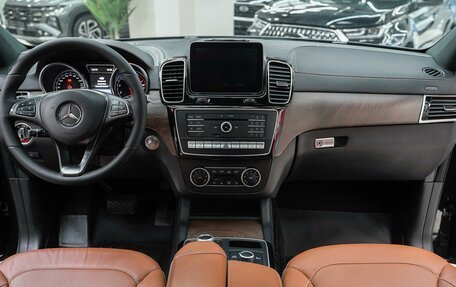 Mercedes-Benz GLE, 2017 год, 3 990 000 рублей, 11 фотография