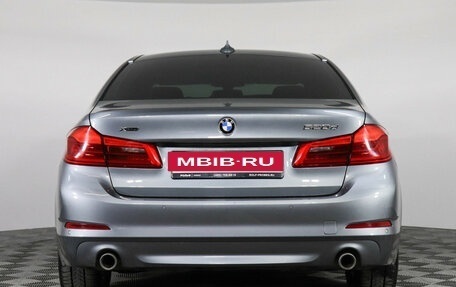 BMW 5 серия, 2019 год, 3 749 000 рублей, 4 фотография