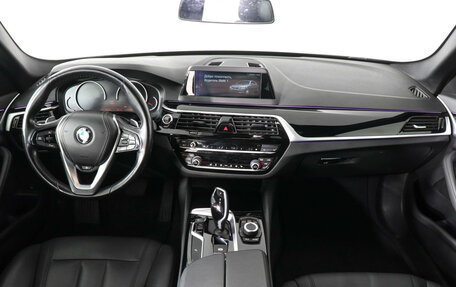 BMW 5 серия, 2019 год, 3 749 000 рублей, 11 фотография