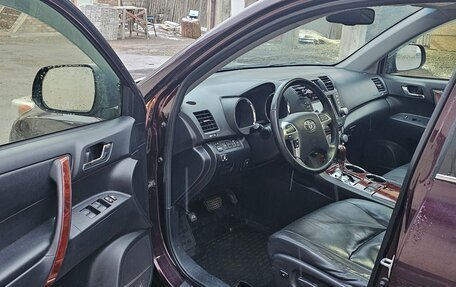 Toyota Highlander III, 2012 год, 2 440 000 рублей, 11 фотография