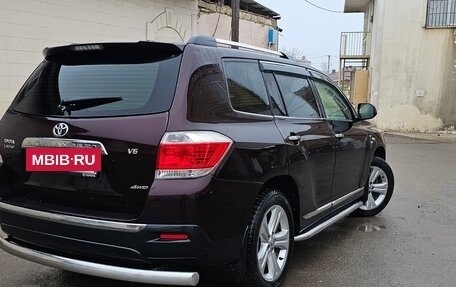 Toyota Highlander III, 2012 год, 2 440 000 рублей, 5 фотография