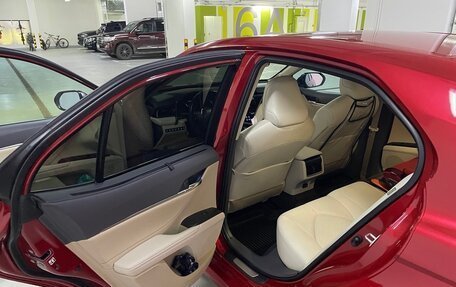 Toyota Camry, 2021 год, 3 950 000 рублей, 11 фотография