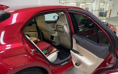 Toyota Camry, 2021 год, 3 950 000 рублей, 9 фотография