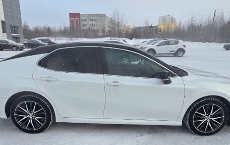 Toyota Camry, 2021 год, 3 550 000 рублей, 11 фотография