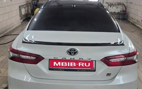 Toyota Camry, 2021 год, 3 550 000 рублей, 3 фотография