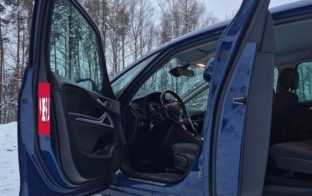 Opel Zafira C рестайлинг, 2019 год, 1 800 000 рублей, 10 фотография