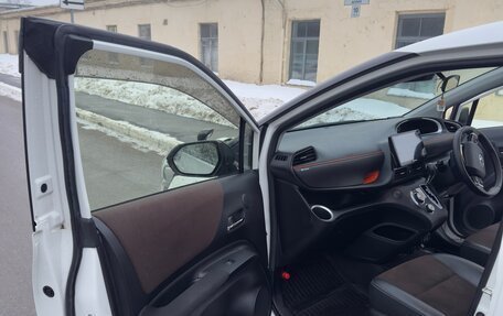 Toyota Sienta II, 2019 год, 1 800 000 рублей, 13 фотография