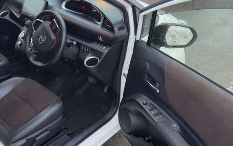 Toyota Sienta II, 2019 год, 1 800 000 рублей, 12 фотография