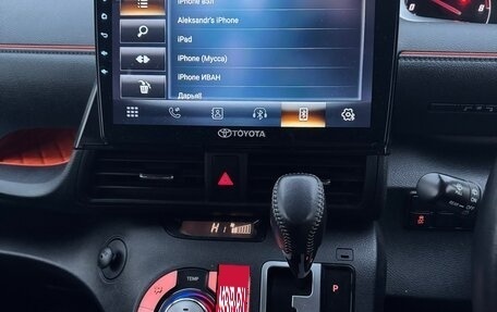 Toyota Sienta II, 2019 год, 1 800 000 рублей, 24 фотография