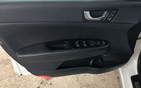 KIA Optima IV, 2017 год, 1 899 000 рублей, 19 фотография