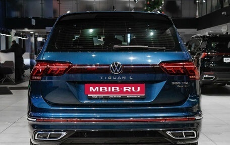 Volkswagen Tiguan II, 2021 год, 4 249 000 рублей, 5 фотография