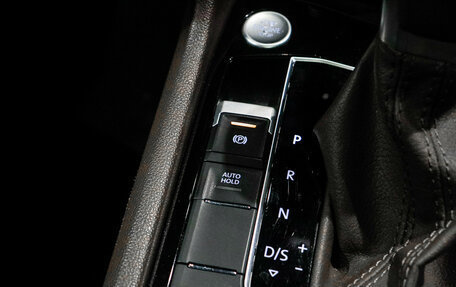 Volkswagen Tiguan II, 2021 год, 4 249 000 рублей, 21 фотография