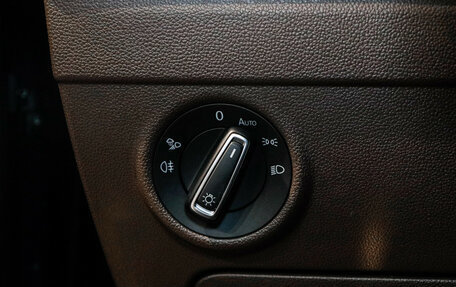 Volkswagen Tiguan II, 2021 год, 4 249 000 рублей, 19 фотография