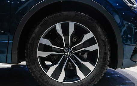 Volkswagen Tiguan II, 2021 год, 4 249 000 рублей, 29 фотография