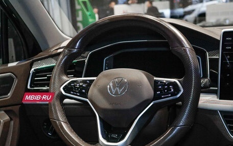 Volkswagen Tiguan II, 2021 год, 4 249 000 рублей, 13 фотография