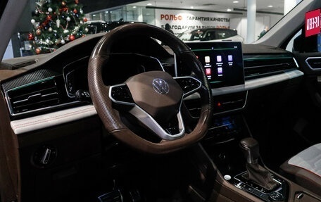 Volkswagen Tiguan II, 2021 год, 4 249 000 рублей, 15 фотография