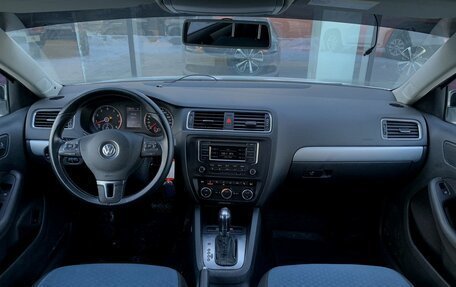 Volkswagen Jetta VI, 2013 год, 1 050 000 рублей, 11 фотография