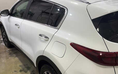 KIA Sportage IV рестайлинг, 2019 год, 2 200 000 рублей, 4 фотография